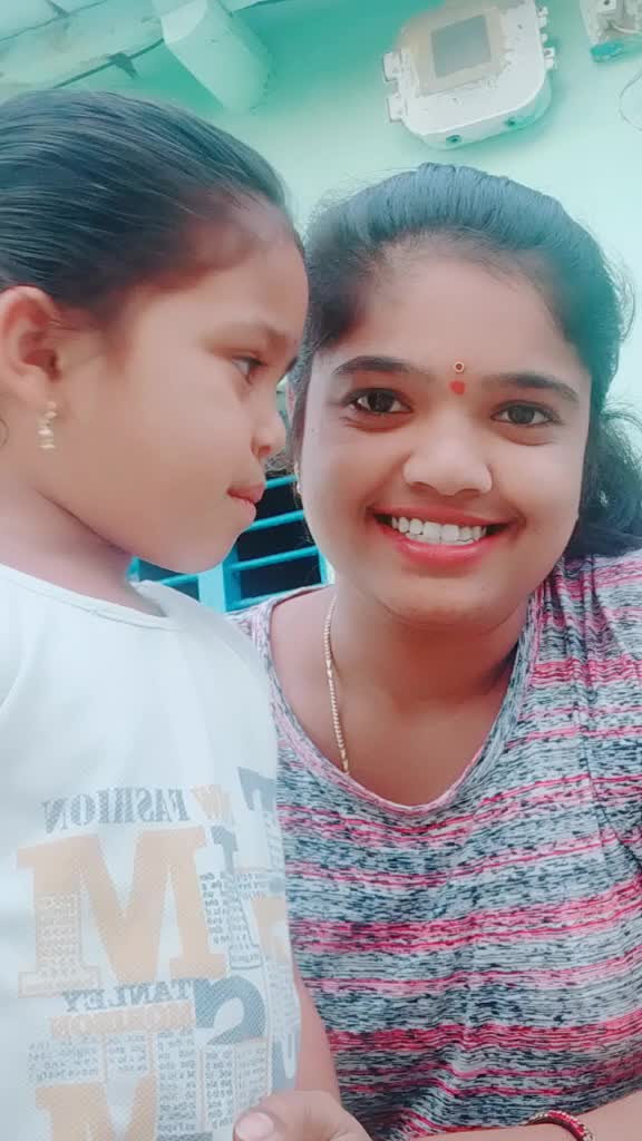 #Ne_kallanu_Pattuku#She's_Expressions#haha😄#She's_Sing_like_a_poem😆😄