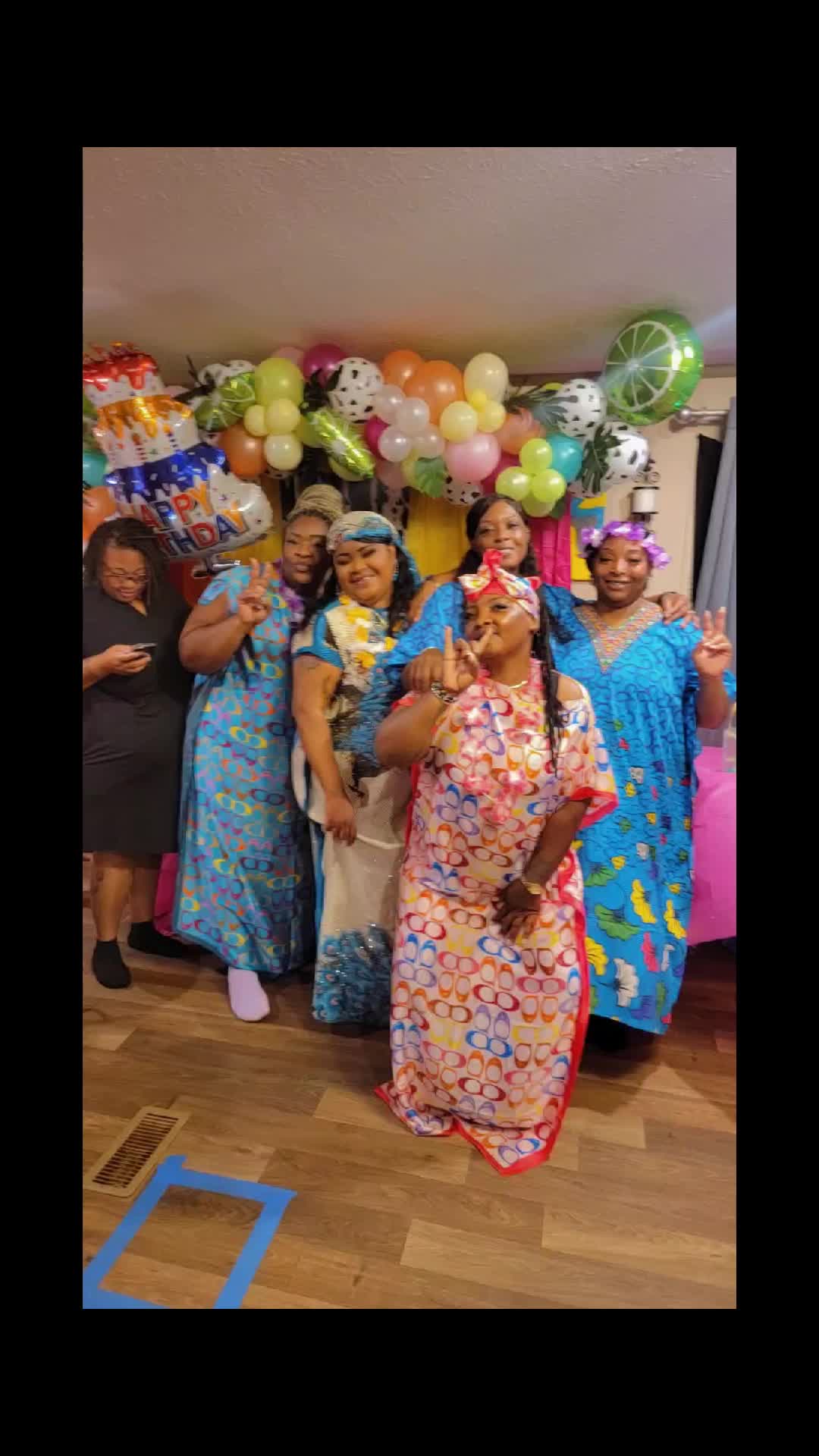 HBD @Thickbubblegum 🍬🍫🍬🍭🍫 🤟🏾..lol #girlsnight  #moomoo #margaritas  #birthdaygirl  #mumu 